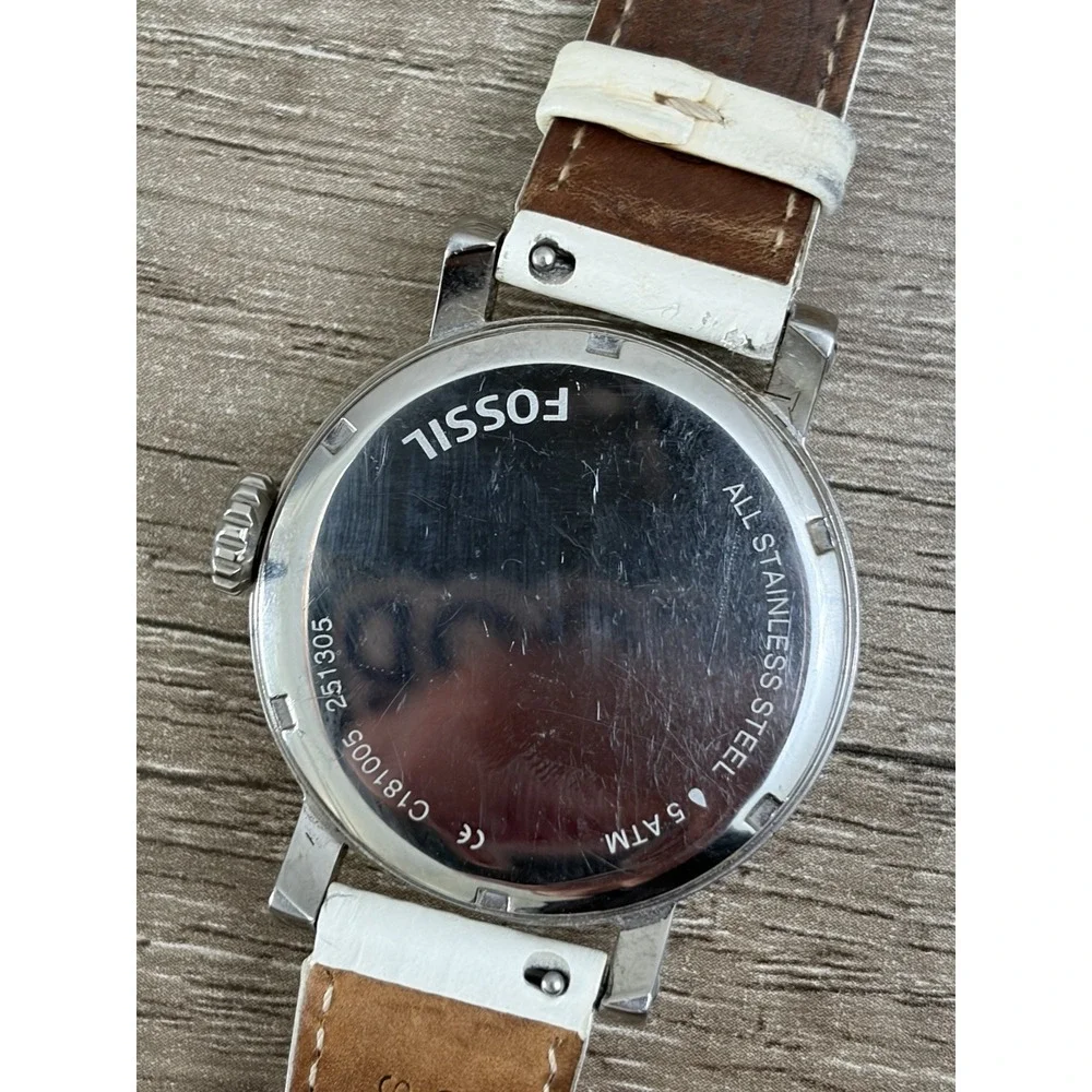 Fossil Original Boyfriend ES3811‎ Women 38mm White Dial Date Watch Needs Battery